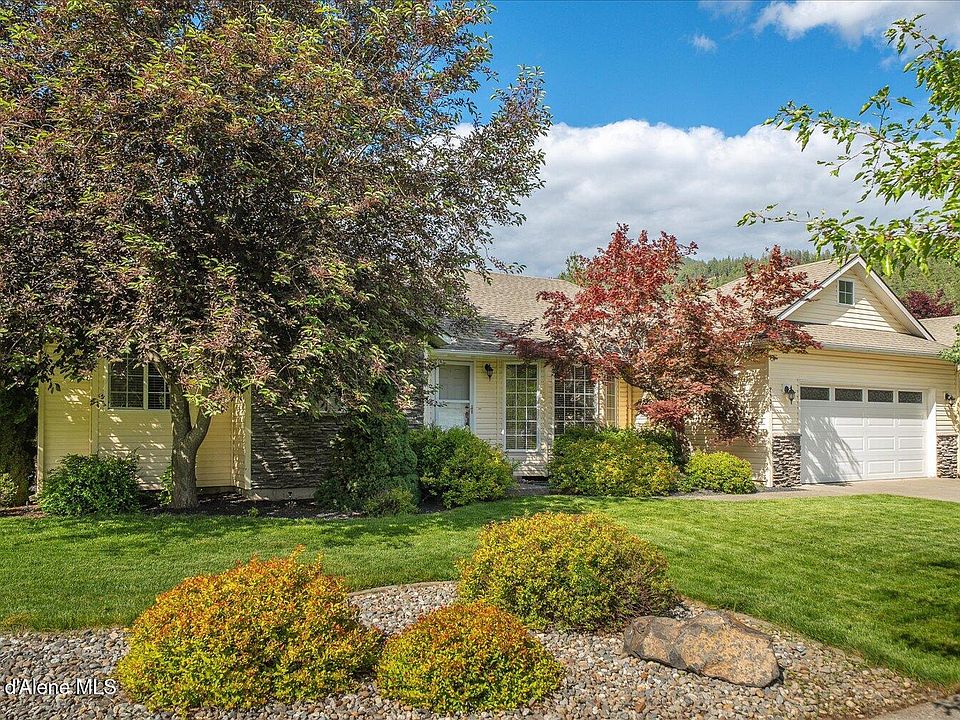 1st image of 2031 E Mountain Vista Dr
