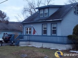 23 Oak St, Greenwood Lake, NY 10925