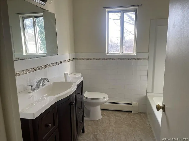 715 Black Rock Tpke #10 — Photo 4