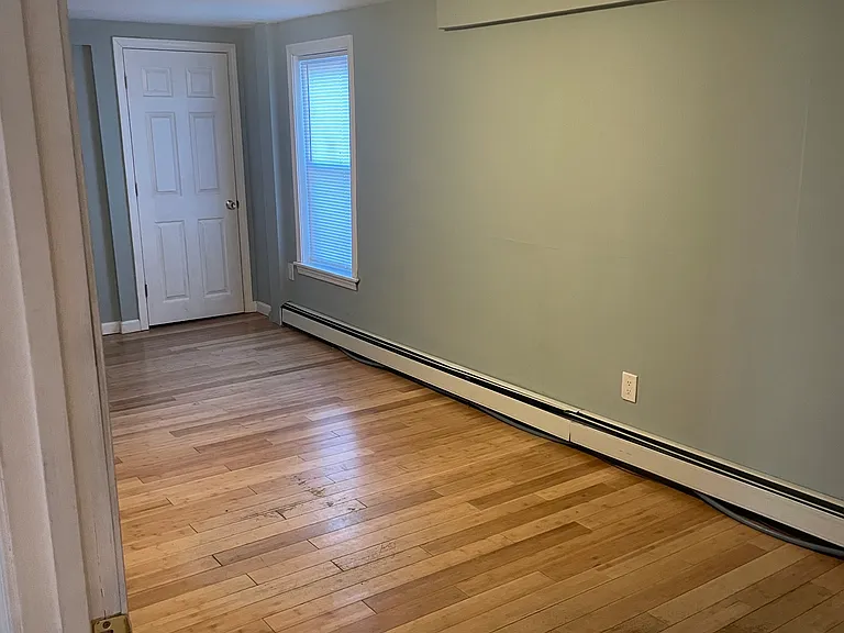 8 Maple St #6 — Photo 5