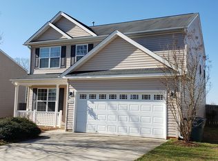 5509 Oakgate Dr, Greensboro, NC 27405