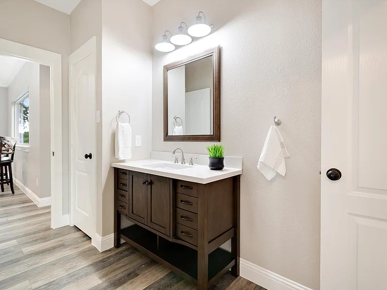 3228 Port Royal Ct — Photo 32
