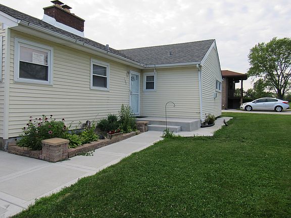 3rd image of 708 Peoria St