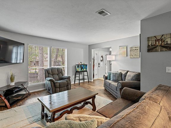 5th image of 94 Rockridge Drive