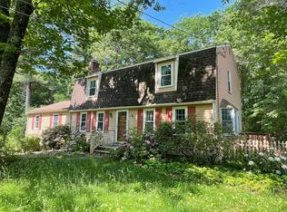 625 Old Dunstable Rd, Groton, MA 01450
