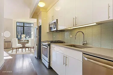 Rented by Red Apple Group