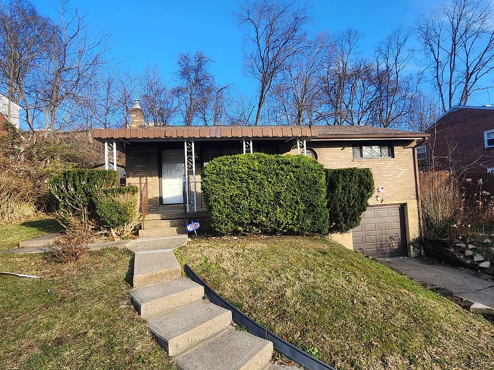 143 S Joslyn Dr