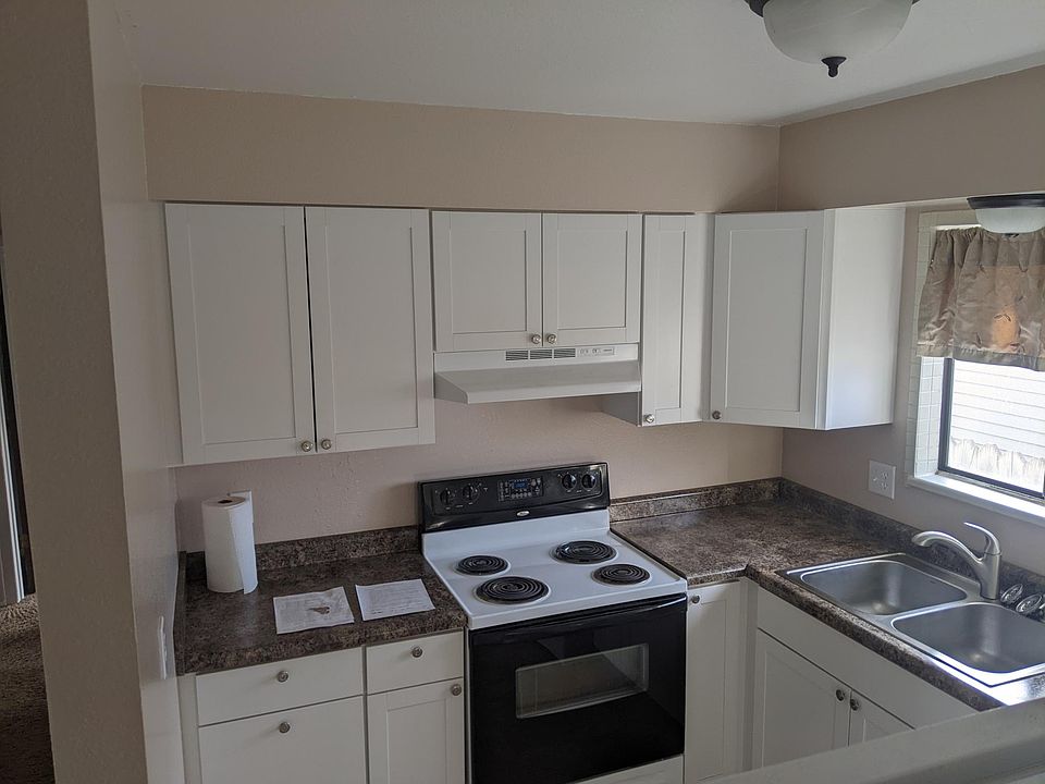 1st image of 506 S Johnson St APT 1