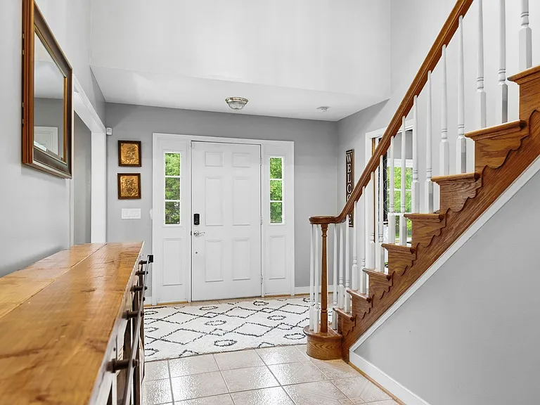 1126 Somerset Ln — Photo 26