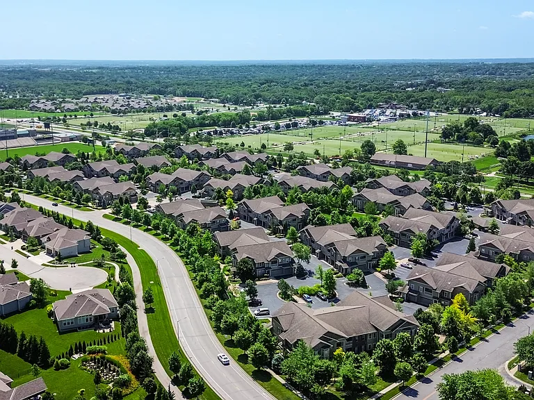 Sovereign at Overland Park — Photo 53
