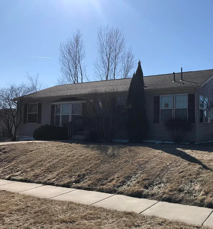 101 Frank Ct photo 1