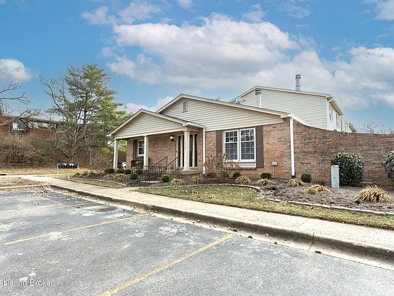 2nd image of 1212 Inverary Ct