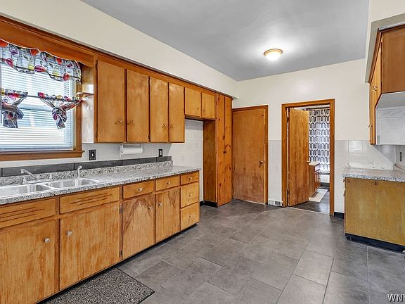 5th image of 1319 15th St