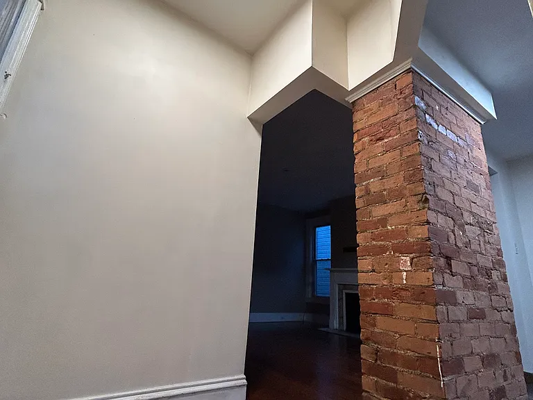 2031 Greenup St #2 — Photo 13