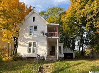 8 15th St, Jamestown, NY