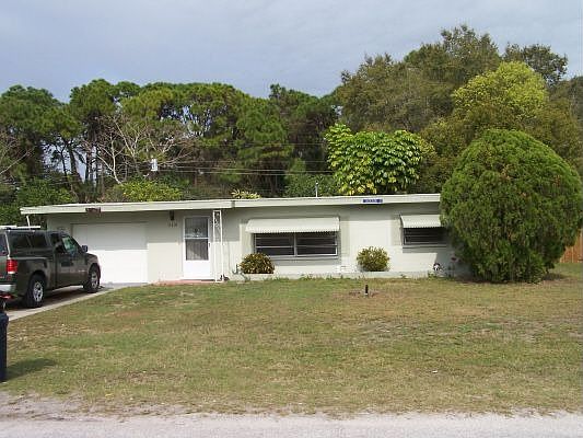 1st image of 2319 51st Avenue Dr W