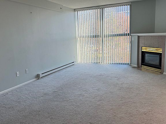 4th image of 1159 Main St #504