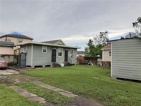 3rd image of 2306 Piety St