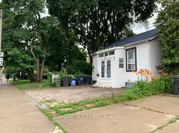 966 Dundas St E, Toronto, ON M4M 1R5