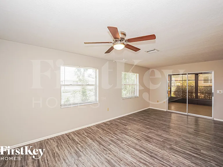 5820 Lincoln Rd — Photo 9