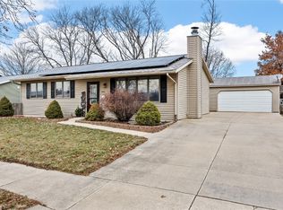 3250 27th Ave, Marion, IA 52302
