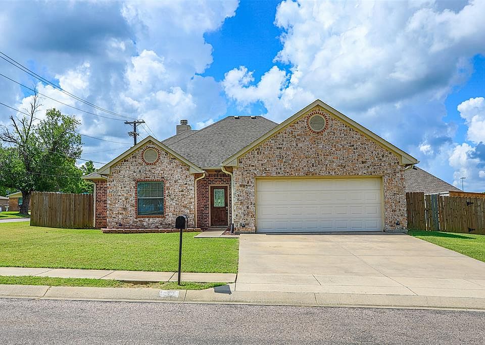 1st image of 101 Wildflower Dr