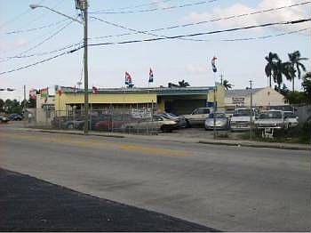 4th image of 226 S Krome Ave