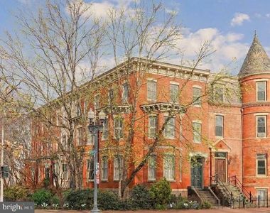 17 Logan Cir NW, Washington, DC, 20005
