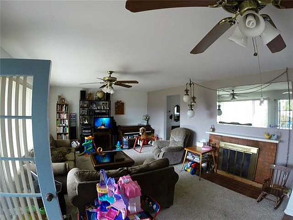 2nd image of 610 Brightwood Ave
