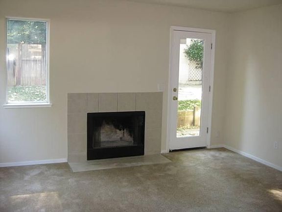 3rd image of 6621 Raywood Ct