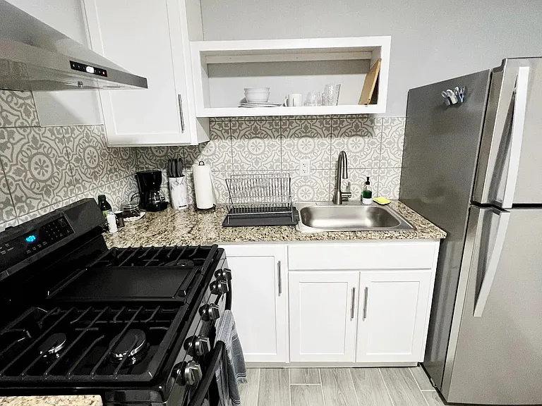 Full Kitchen