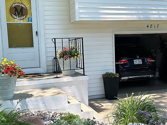 2nd image of 4817 Southwood Dr