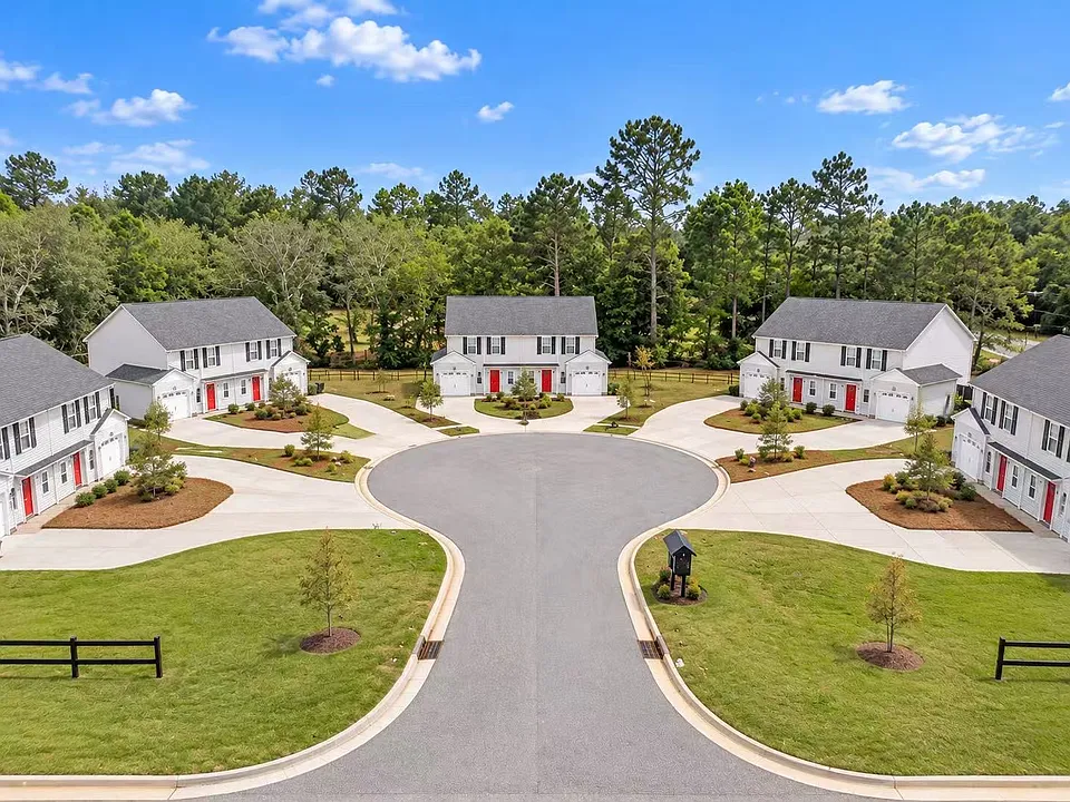 129 Burgess Ln #129