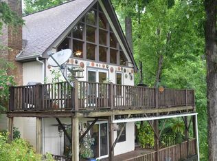 125 Abby Ln, Byrdstown, TN 38549