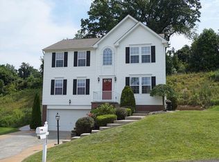 237 Sussex Way, Greensburg, PA