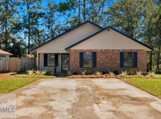 236 Garden Cir, Hinesville, GA 31313