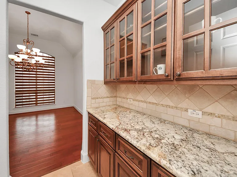 1807 Ravenel Ln — Photo 19