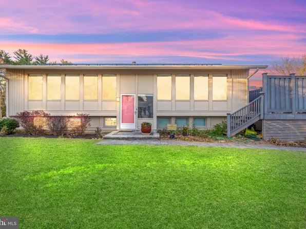 191 Rockland Ave, Moorestown, NJ 08057