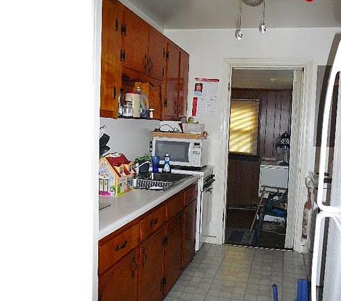 4th image of 7308 Parkline Dr