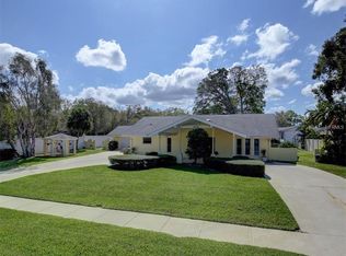 209 Ricker Rd, Belleair, FL 33756