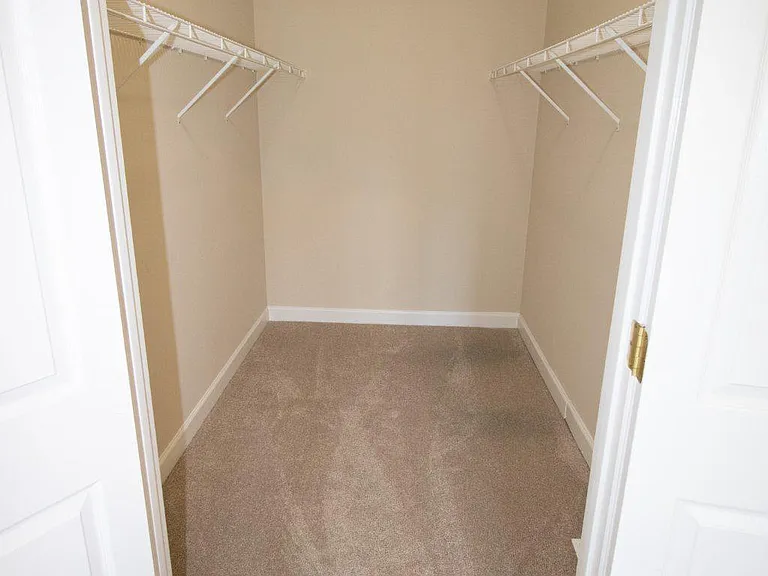 7822 Rolling Vista Ct — Photo 17