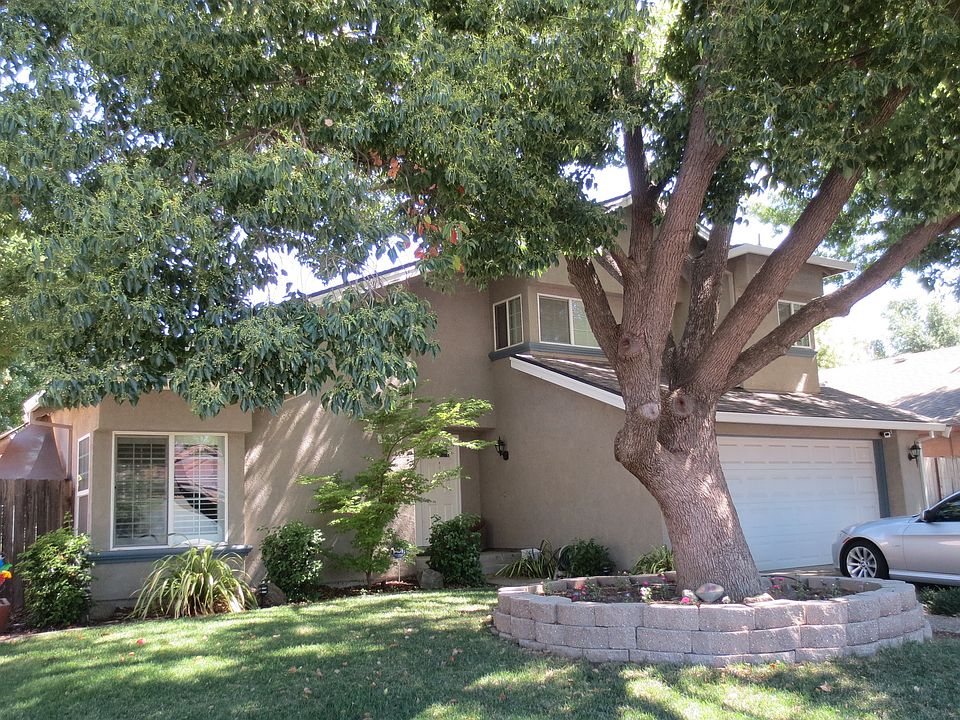 1st image of 1901 Pebblewood Dr