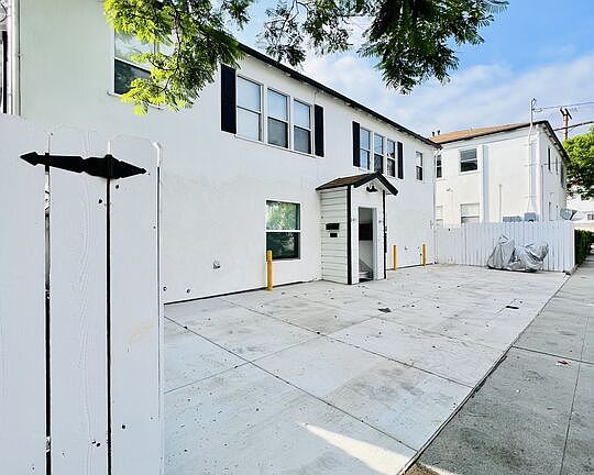 2nd image of 341 N Belmont St #A