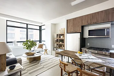 Rented by The Marketing Directors (Arias)