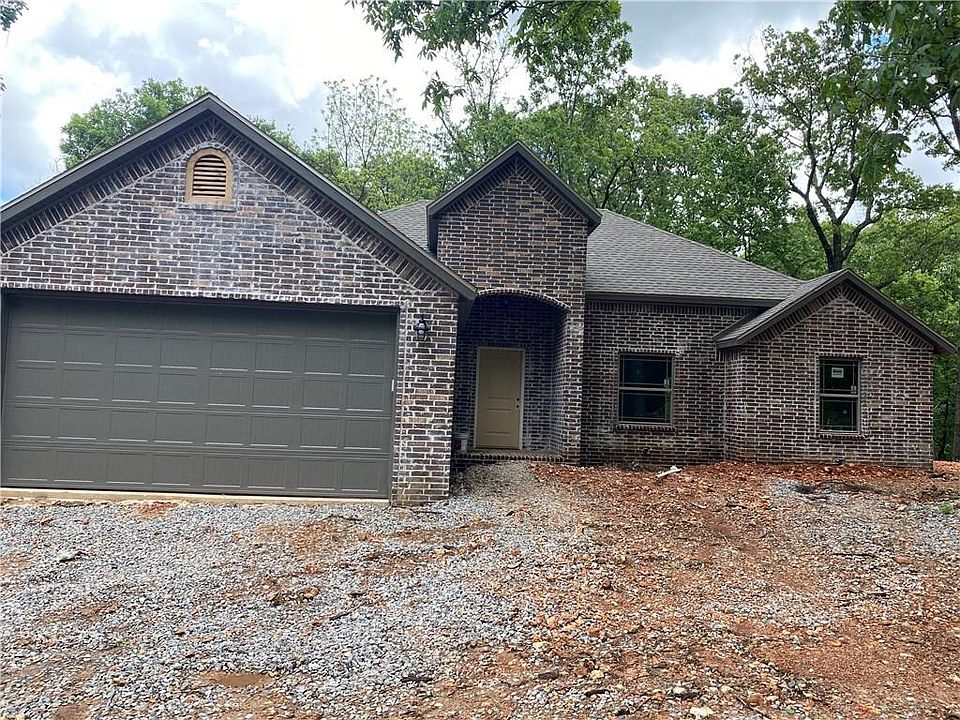 1st image of 7 Ingleborough Dr