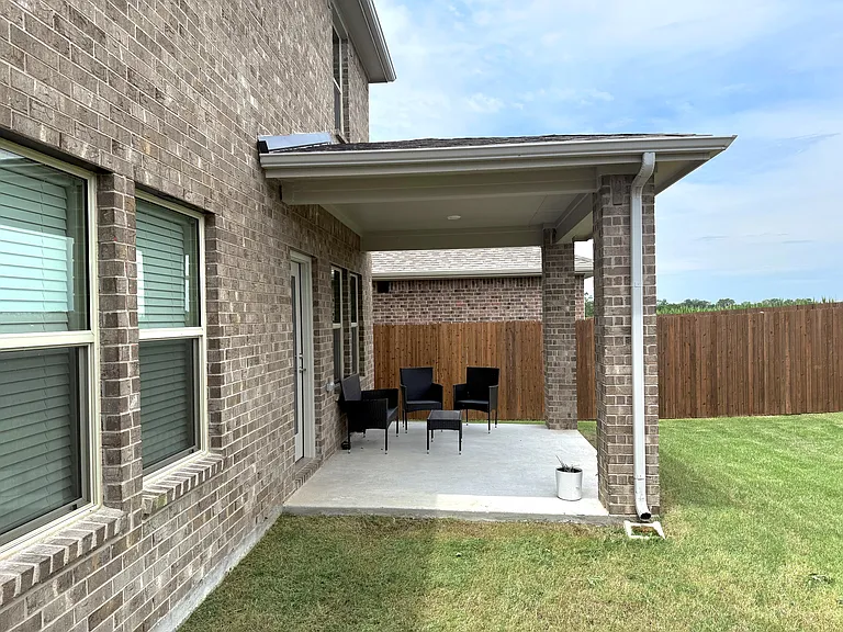 212 Travine Dr — Photo 18