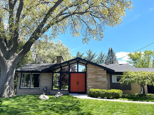 30 Fruitwood Ct NW, Grand Rapids, MI 49504