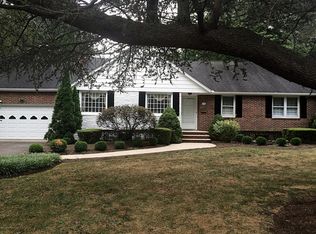 48 Shadowbrook Rd, Shrewsbury, NJ 07702