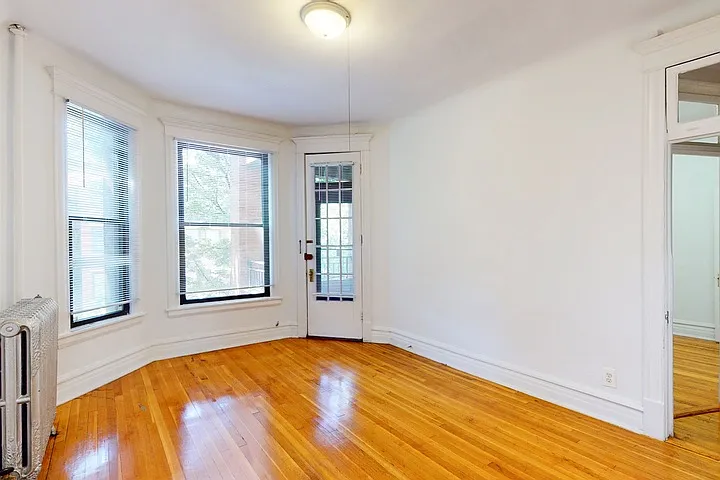5405-5407 S. Woodlawn Avenue — Photo 25