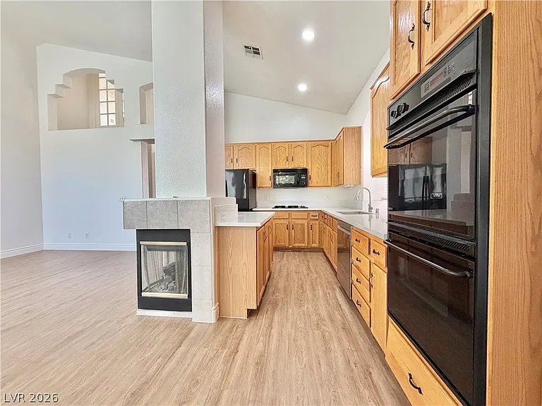 9413 Cedar Heights Ave — Photo 16
